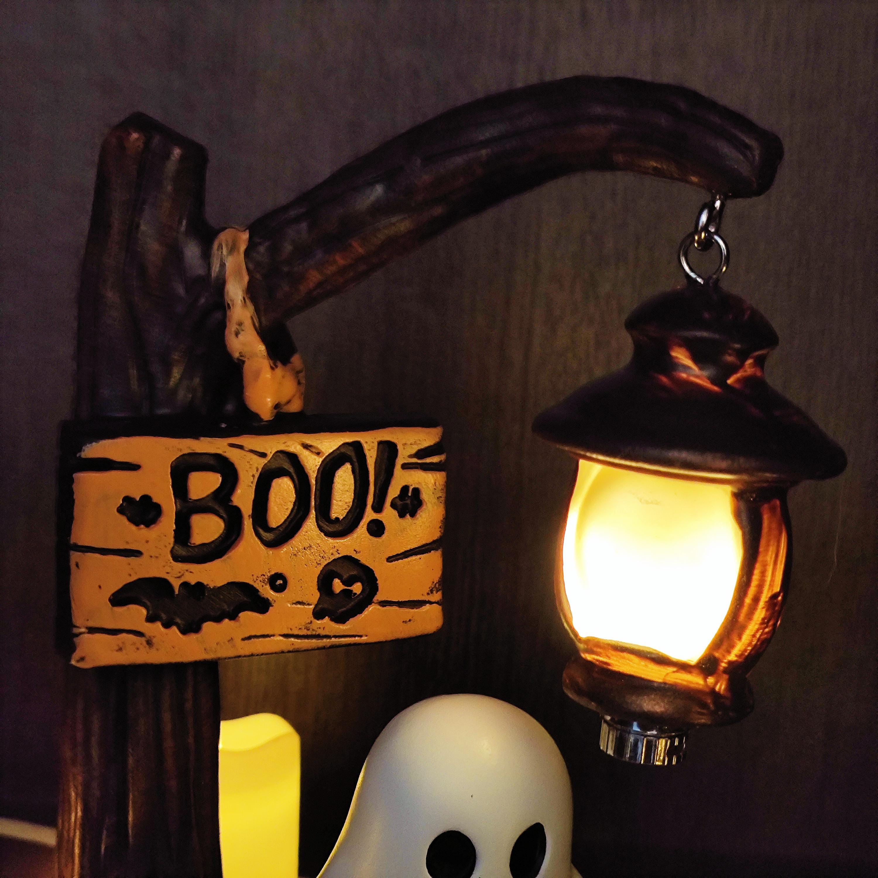 Ghost Reading Lamp