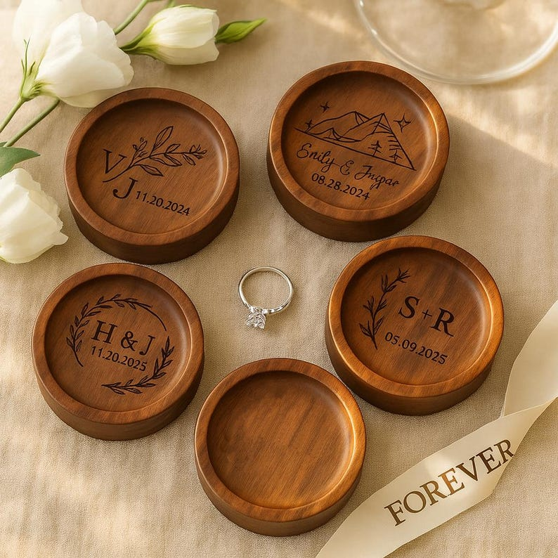 Custom Wood Ring Dish Engraved Name & Date Jewelry Dish for Engagement, Anniversary, Wedding Unique Couple Gift for Her or Him