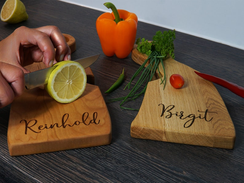 Cutting board figures with heart personalized from different types of wood wedding gift, couple gift for Valentine's Day, Mother's Day gift