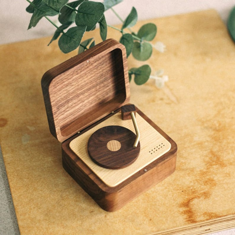 Personalized Gift Music Box
