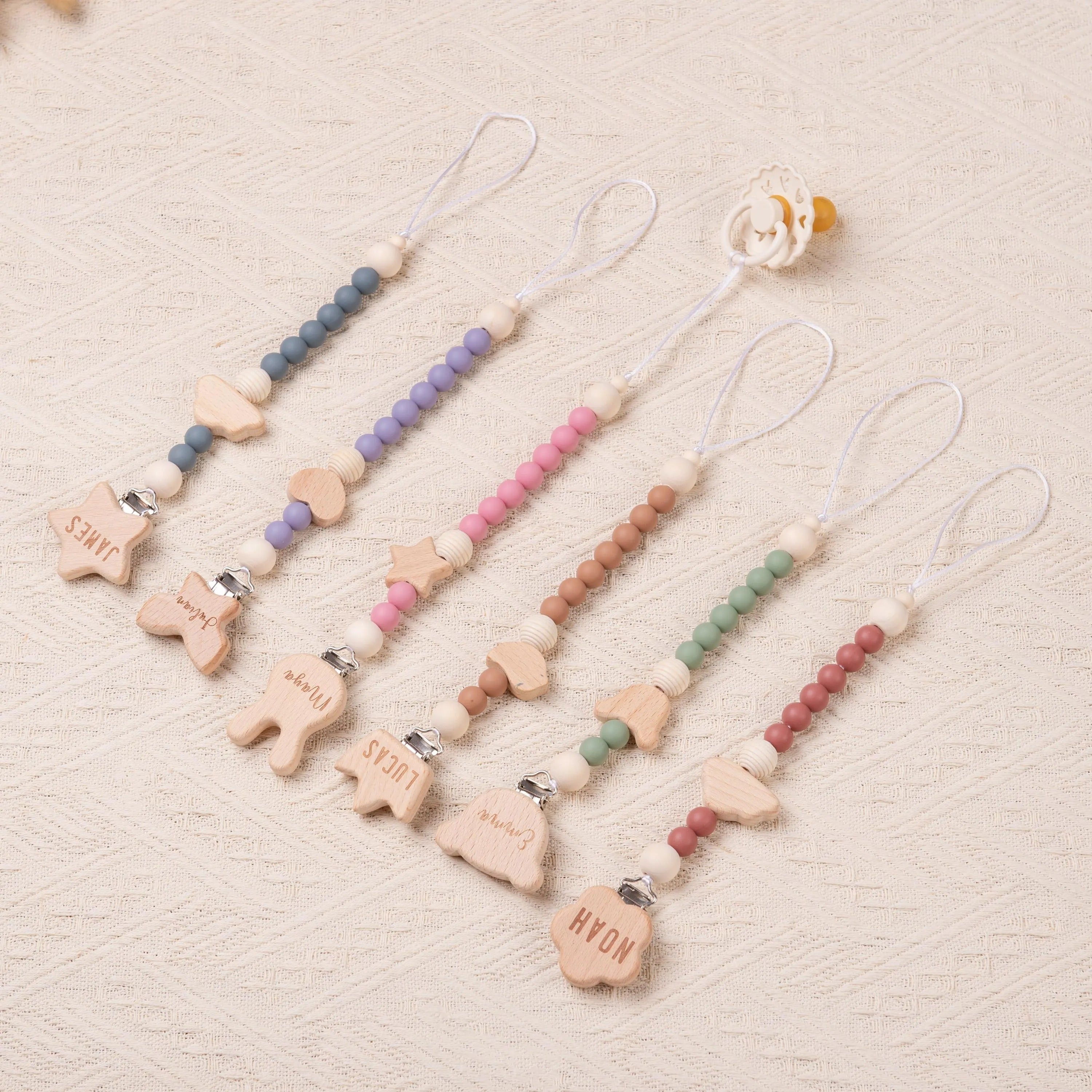 Personalized Pacifier Clip for Baby Boy and Girl, Custom Binky Clip, Engraved Soother Clip with Name, Baby Shower Gifts, Newborn Gifts