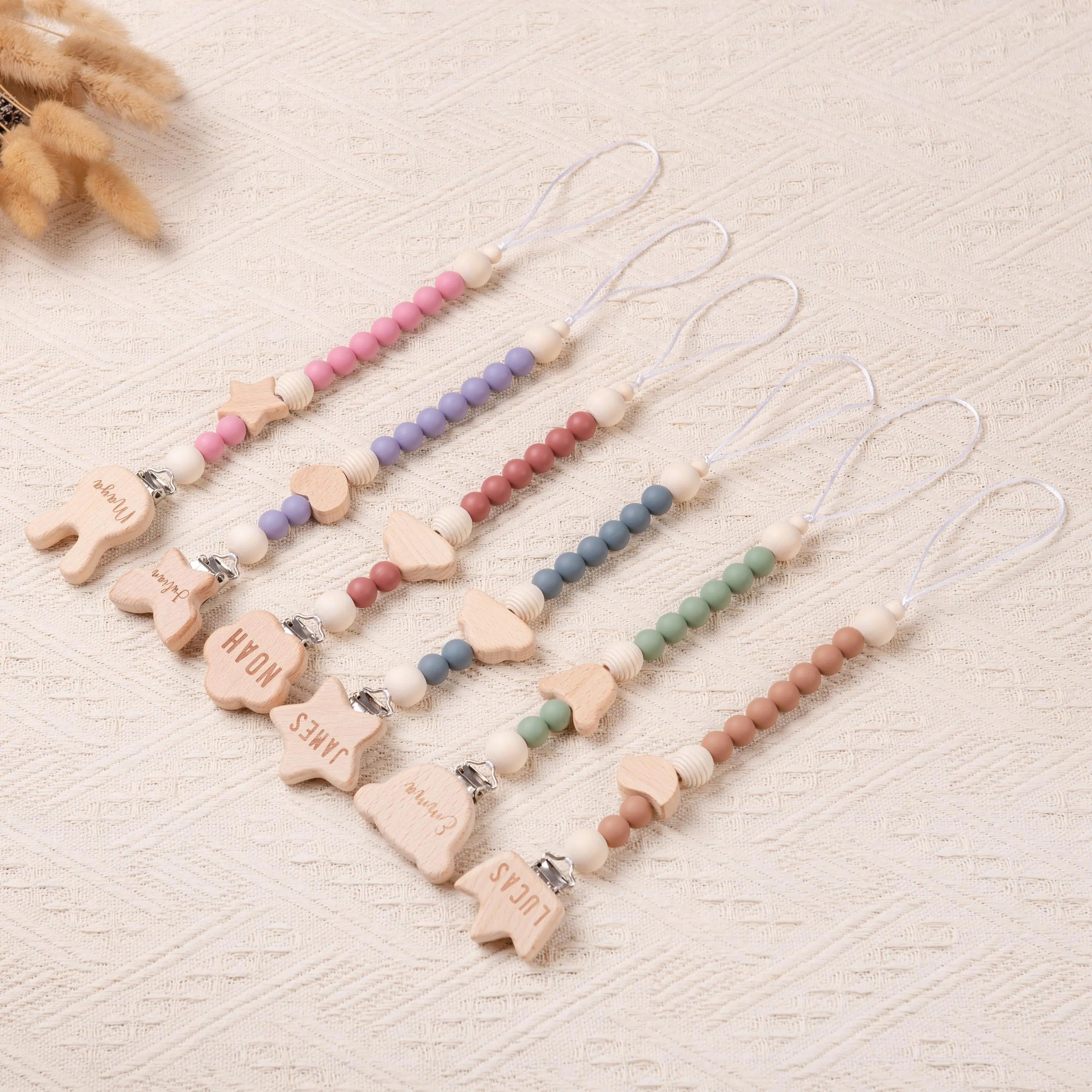 Personalized Pacifier Clip for Baby Boy and Girl, Custom Binky Clip, Engraved Soother Clip with Name, Baby Shower Gifts, Newborn Gifts