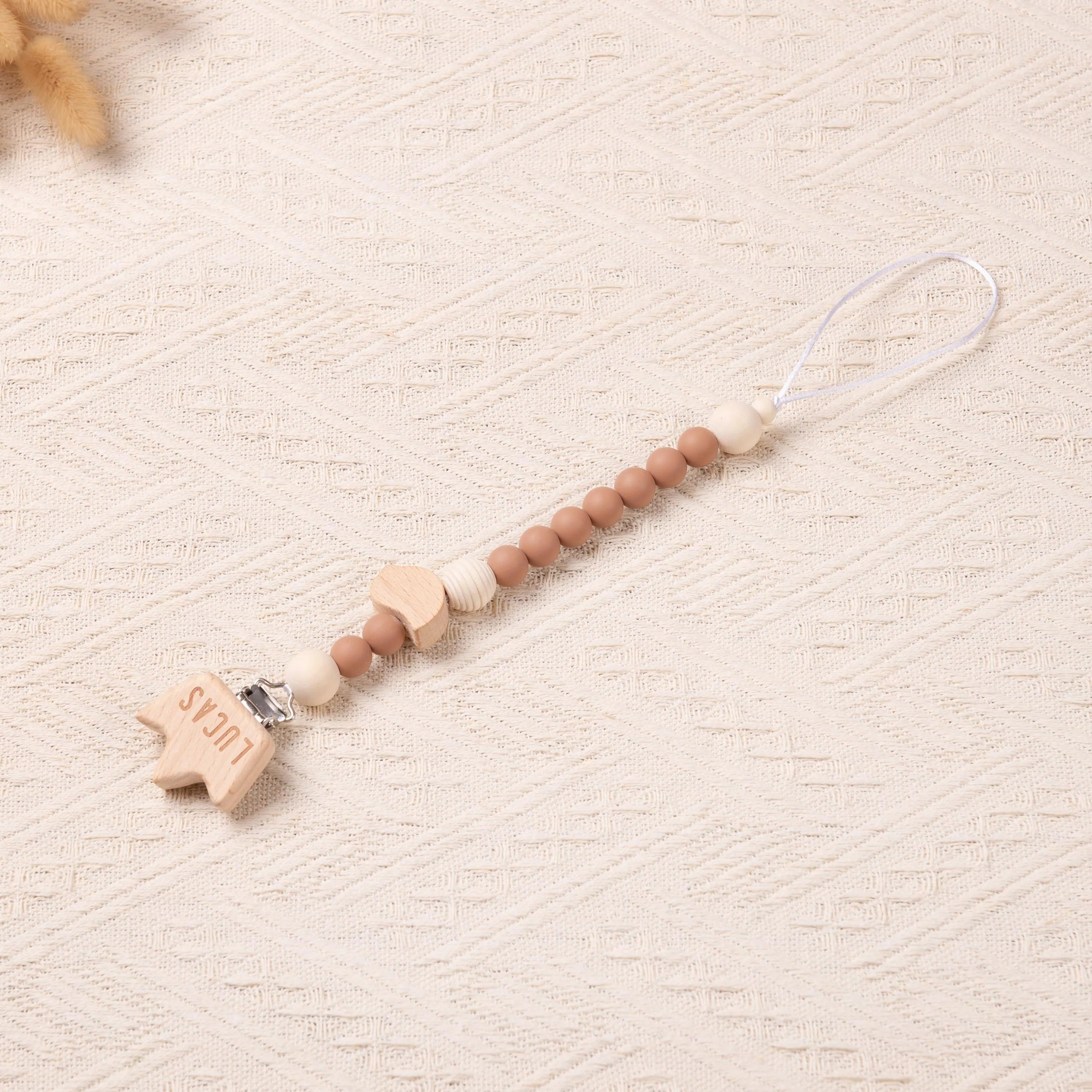 Personalized Pacifier Clip for Baby Boy and Girl, Custom Binky Clip, Engraved Soother Clip with Name, Baby Shower Gifts, Newborn Gifts