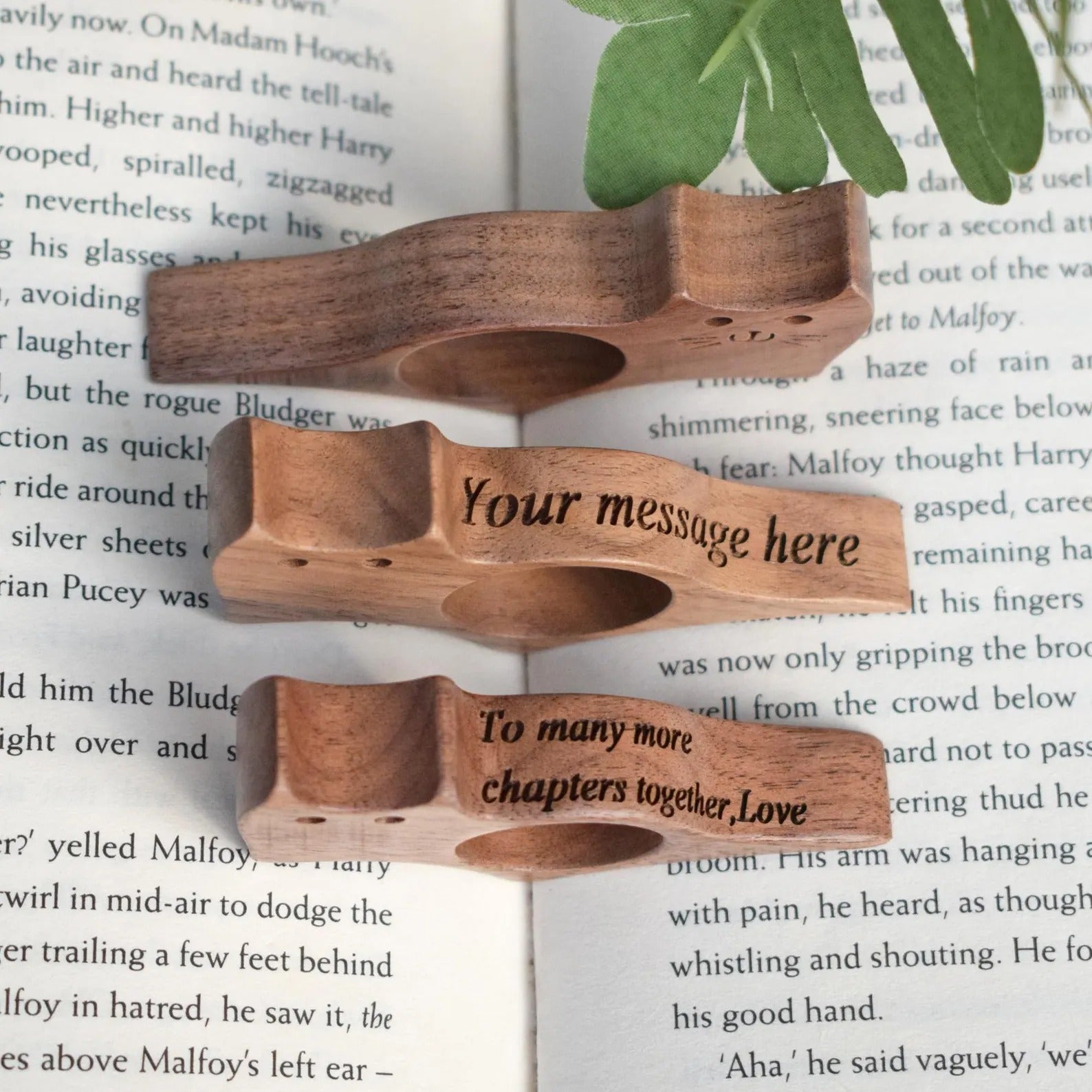 Personalized Wooden Book Page Holder, Book lovers gift, Personalized text engraving, Book Accessory,Christmas Gifts
