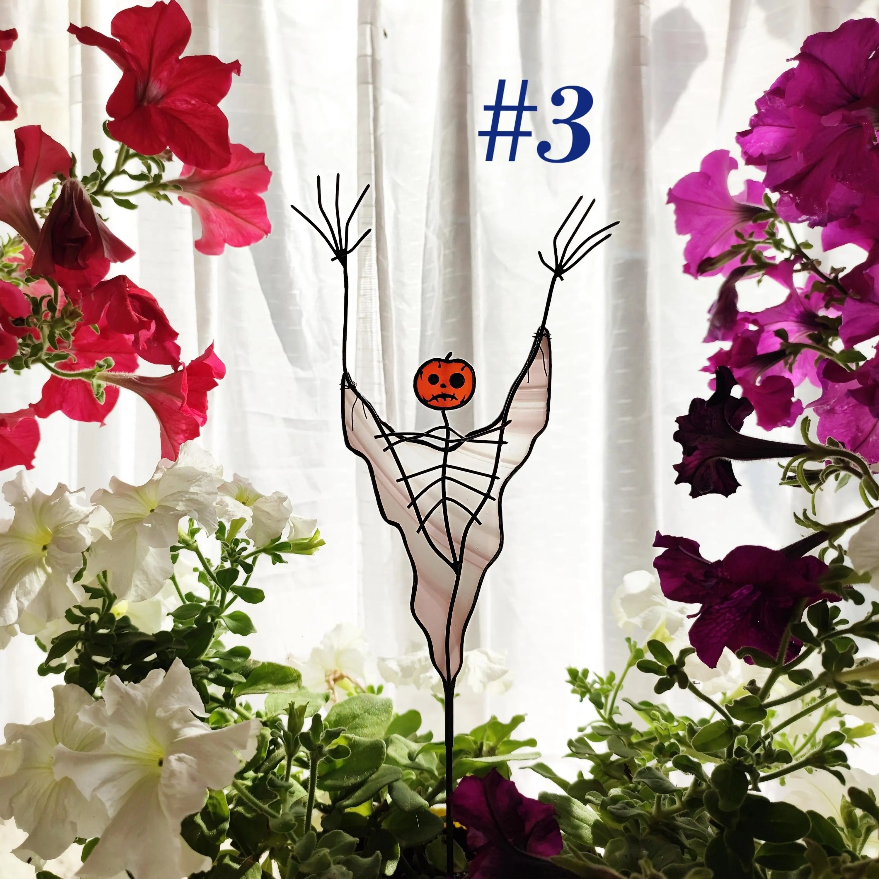 Stained Glass Scarecrow with Pumpkin Head Plant Stake Halloween Decor. Spooky Garden Decoration for Halloween Display. Unique Halloween Gift