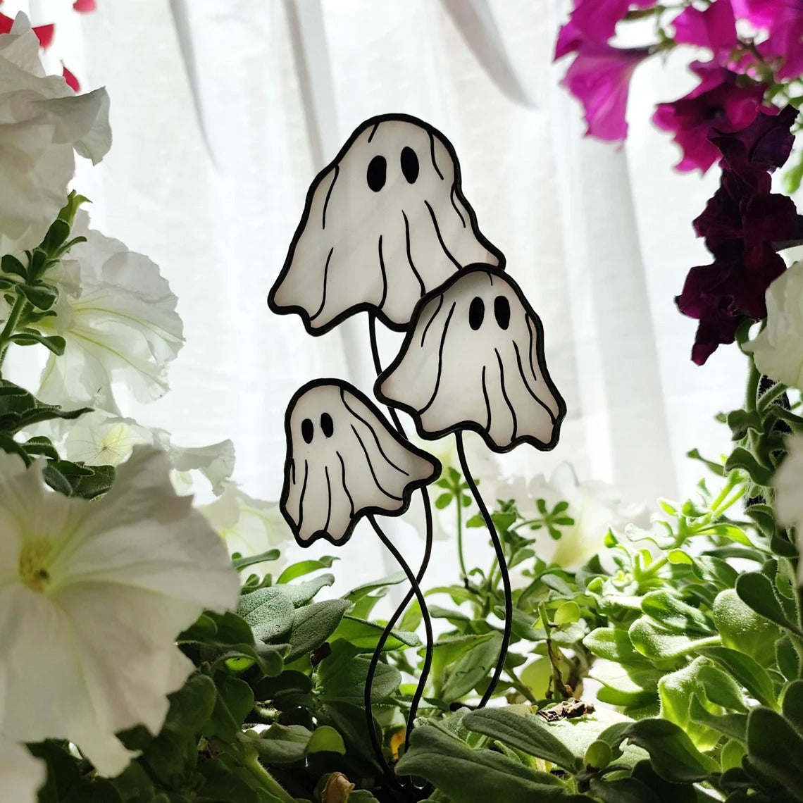 Halloween Decor Stained Glass Ghost Mushrooms. Cute Ghost Plant Stakes for Spooky Season. Halloween Gift. Unique Garden Art. Happy Halloween
