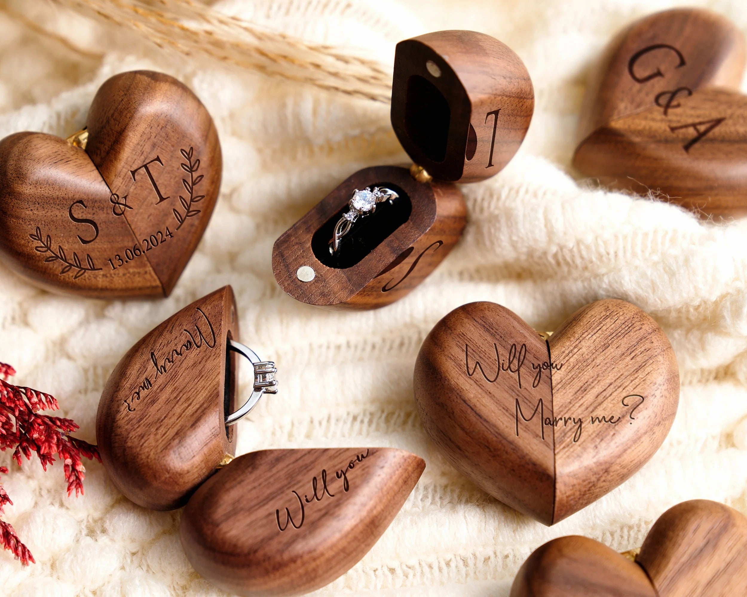 Custom Heart Shaped Wooden Ring Holder, Personalized Wedding Ring Box, Ring Bearer Holder, Anniversary Gift for Couple, Engagement Box
