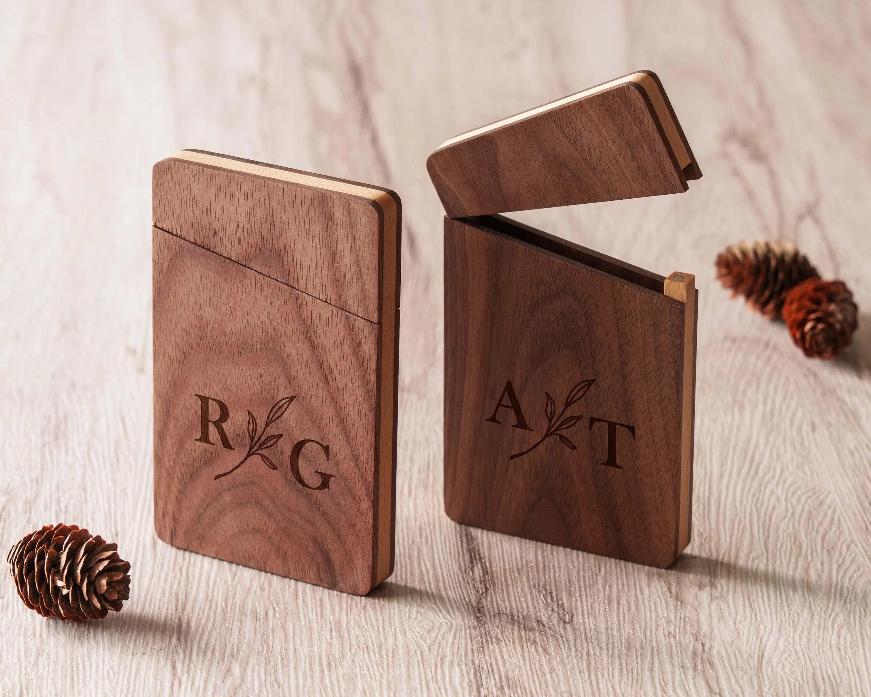 Personalized Business Card Holder, Custom Engraved Magnet Card Case, Corporate Gift, Personalized Gift for Her, Christmas Gift for Mom